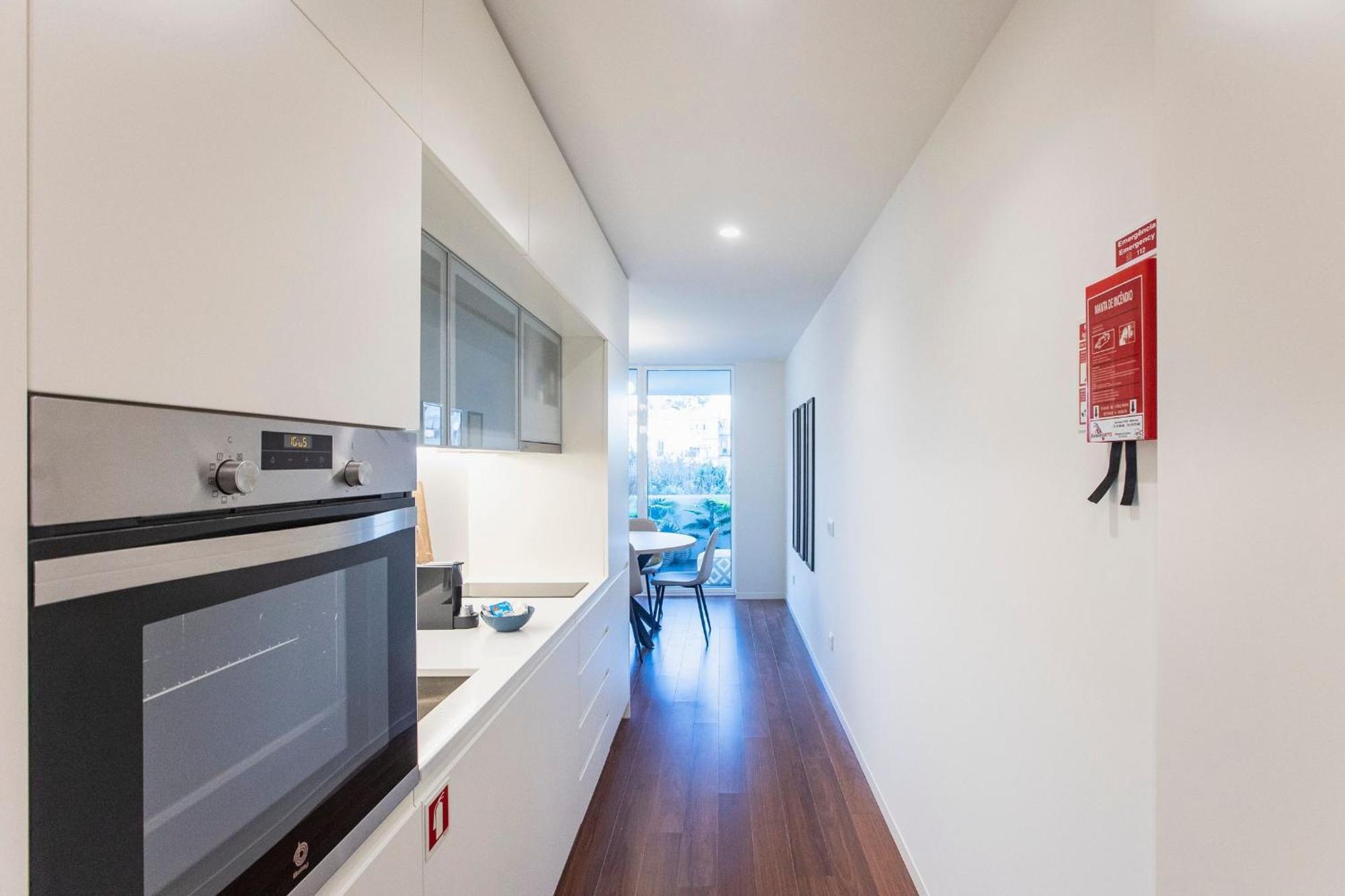 Miguel Bombarda Artsy Appartement Oporto